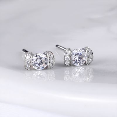 高端定制钻石耳钉