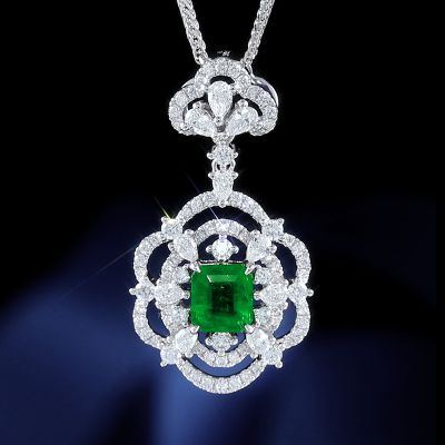 高端定制祖母绿吊坠